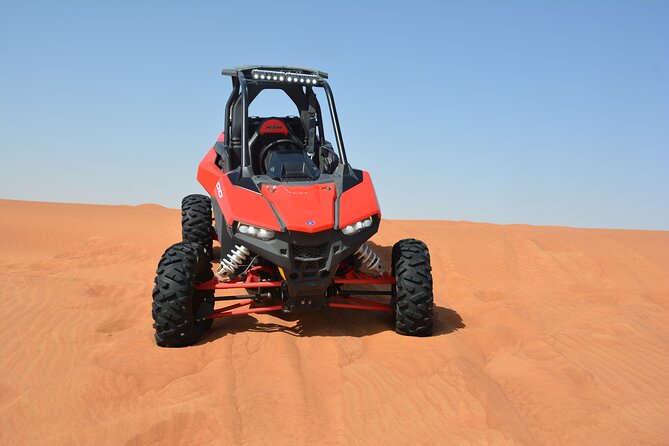 1 seater Dune Buggy Safari / In Morning - Getting ready with the instructor and safety gear