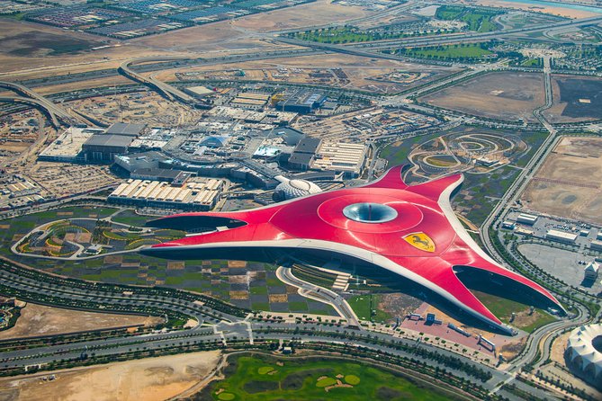 2 Parks in Yas Island Abu Dhabi - Choosing Yas Waterworld for a more active day