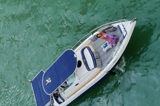 2Hours and 30Minute Private Boat Tour in Dubai - JBR and Ain Dubai from the water