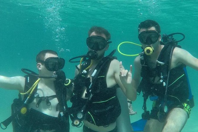 3-Day PADI Open Water Diving Course in Dubai - Your first session at Azure Residences on Palm Jumeirah