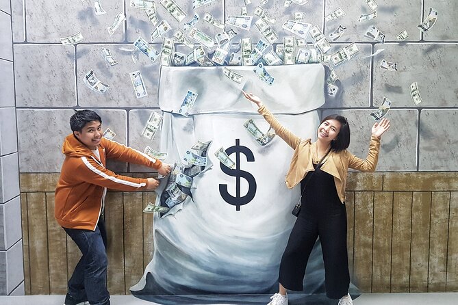 3D World Selfie Museum Dubai - Nine zones, many chances to play along
