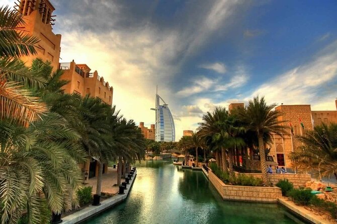 4-Day Private Dubai and Abu Dhabi Tour - Day 2 afternoon: Floors 124 and 125 of Burj Khalifa