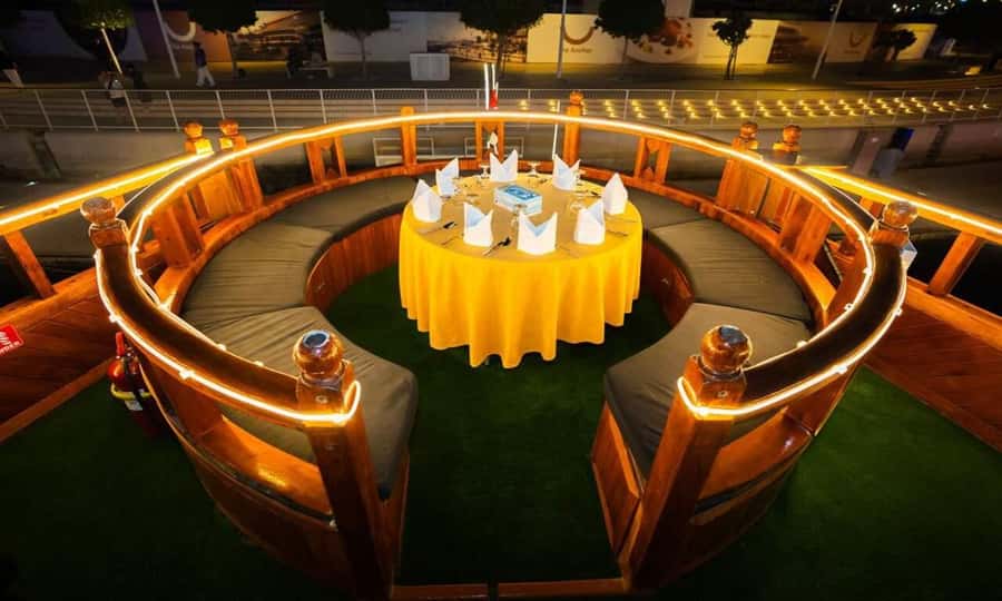 5-Star Marina Dhow Dinner Cruise With Live Entertainment - Key points to know before booking