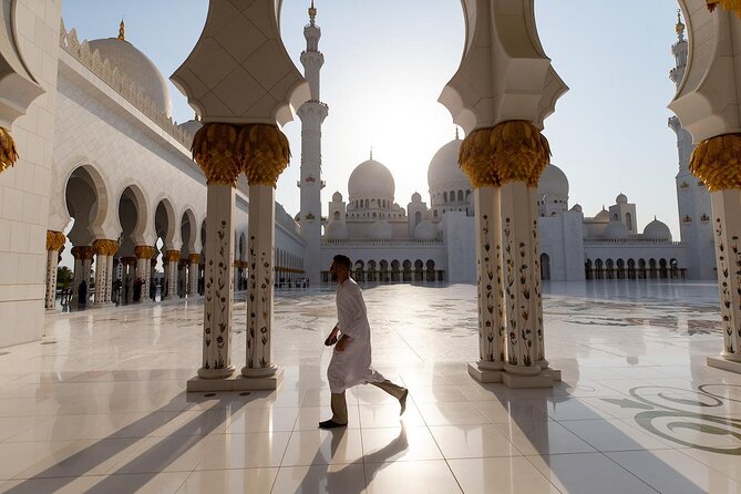 6 Hours Snapshot Tour of Abu Dhabi including Grand Mosque Visit - Key points to know before booking