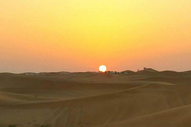 7-hour Small Group 4x4 Desert Safari Tour with Buffet Dinner in Dubai - The price makes sense for a first Dubai safari