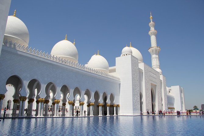 Abu Dhabi All Day Tour from Dubai - The morning pickup and shared coach routine