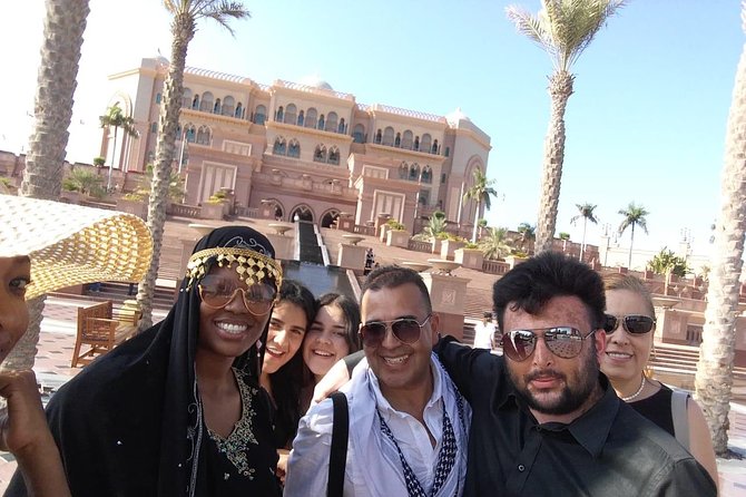 Abu Dhabi City Full Day Sightseeing Tour From Dubai - Date and carpet markets add local color