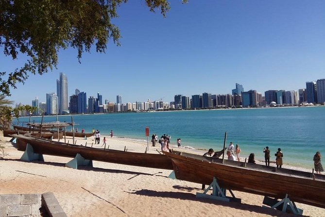 Abu Dhabi City Tour from Dubai - Full-Day Tour - Heritage Village offers a more grounded Abu Dhabi