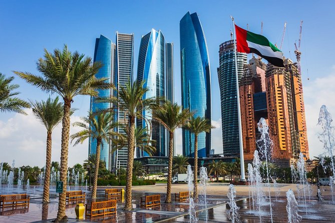 Abu Dhabi City Tour, Grand Mosque, Emirates Palace & The Louvre - Dates market and local flavor