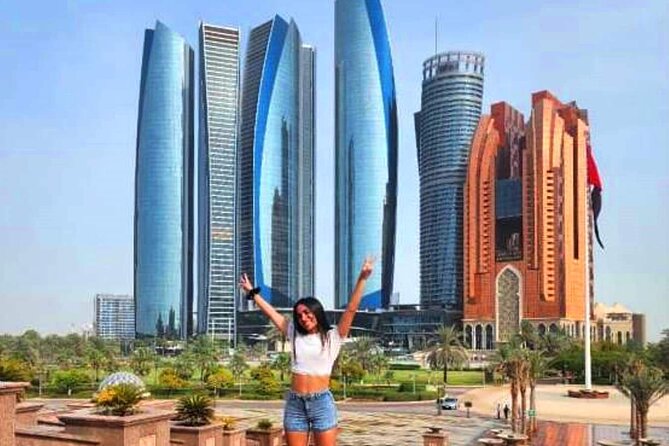 Abu Dhabi City Tour: Grand Mosque, Palace, Souk, Louvre & Ferrari - Yas Mall and the practical lunch break