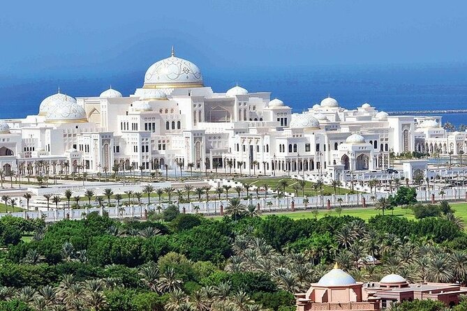 Abu Dhabi City Tour in 4x4 Private Vehicle - Emirates Palace and Abu Dhabi’s royal image