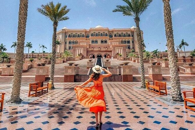Abu Dhabi City Tour of Grand Mosque, Palace, Louvre, and Ferrari - Yas Mall gives you a useful midday break