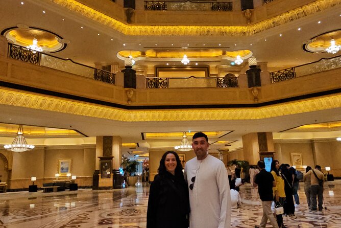 Abu Dhabi City Tour :Qasr Al Watan, Emirates Palace, Mosque - Miraj Museum and the Dates Market