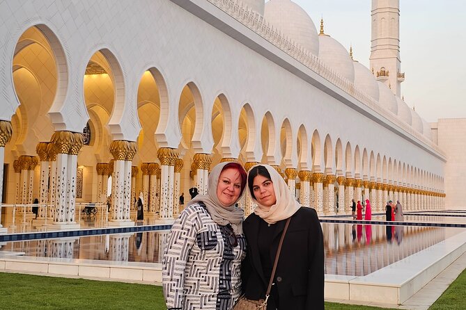 Abu Dhabi City Tour :Qasr Al Watan, Emirates Palace, Mosque - Ferrari World and Yas Island in one hour