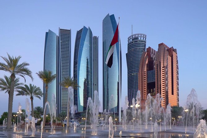 Abu Dhabi City Tour with Buffet Lunch - Corniche and the traditional desert village