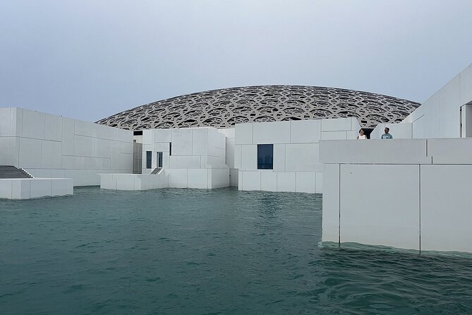 Abu Dhabi City Tour with Private Car - Qasr Al Watan gives you a look at governance and craft