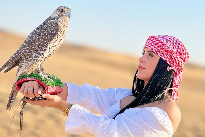 Abu Dhabi Desert Safari Tour with Shows & Buffet Dinner - Sunset at the desert photo point