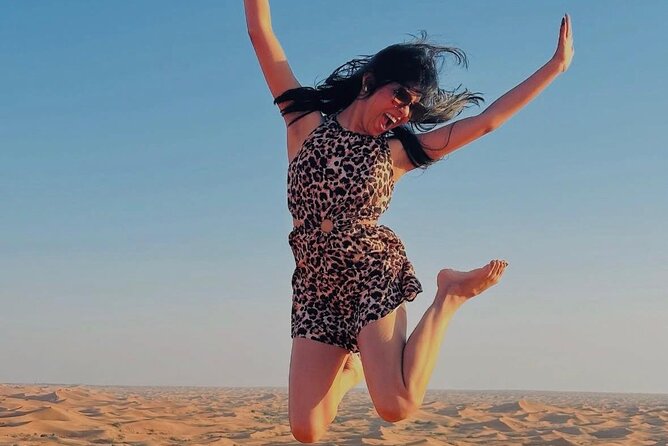 Abu Dhabi Desert Safari with Live Entertainment and Live BBQ - Belly dancing, fire, and Tanura after dark