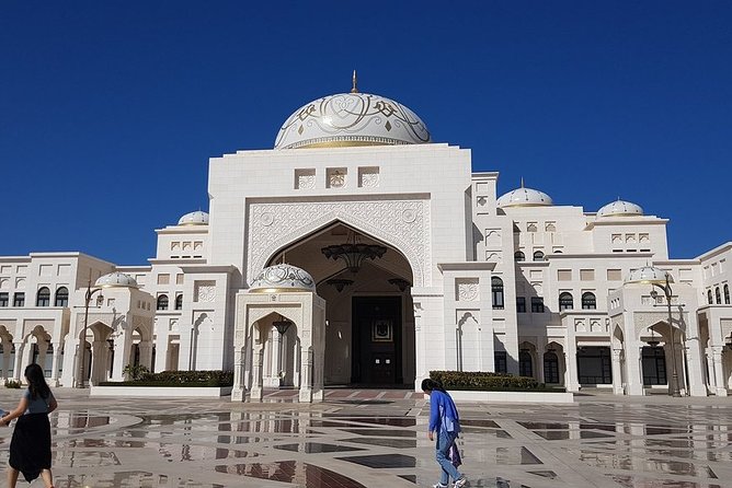 Abu Dhabi Full Day City Tour - Etihad Towers and Abu Dhabi’s modern face