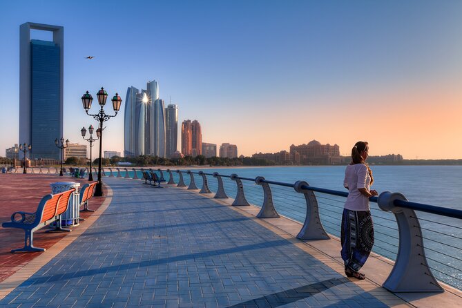 Abu Dhabi Layover & Stopover : Discover the City Between Flights - What the guide adds to a short visit