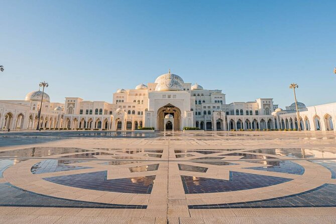 Abu Dhabi Private City Tour - Emirates Palace brings the polished side of Abu Dhabi