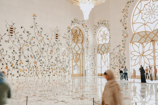 Abu Dhabi Sheikh Zayed Grand Mosque Private Tour - What the five-hour schedule really gives you