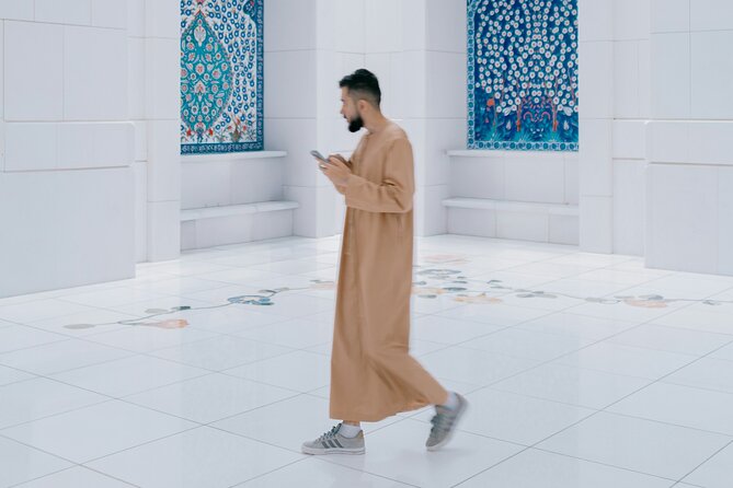 Abu Dhabi Sheikh Zayed Grand Mosque Private Tour - Value at $200 per group
