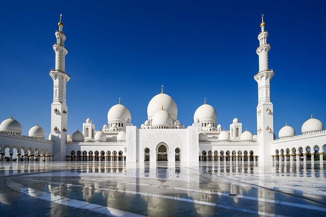 Abu Dhabi Sheikh Zayed Mosque Ferrari World Tour and Transfers - Ferrari World: four hours under the red roof