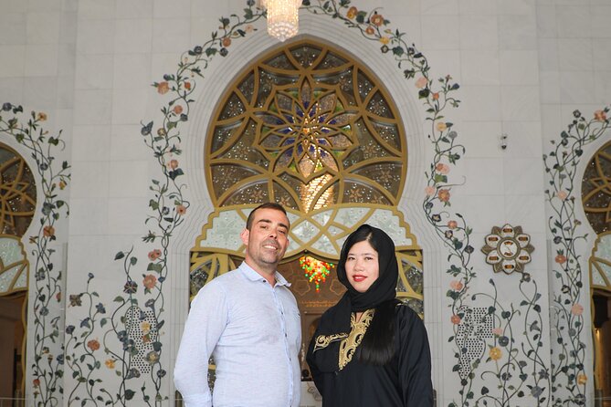 Abu Dhabi Sheikh Zayed Mosque Half-Day Guided Tour from Dubai - Entering the mosque: dress rules are serious