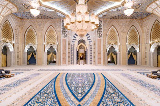 Abu Dhabi Sheikh zayed Mosque with Lunch, Louvre & Qasr Al Watan Palace - Who should book this Abu Dhabi tour