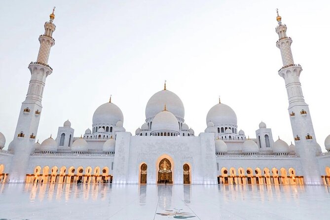 Abu Dhabi Sightseeing City Tour including Grand Mosque - Heritage Village and old-style desert life