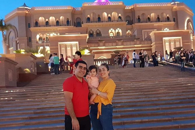 Abu Dhabi Sightseeing Tour from Dubai - Presidential palace, Etihad Towers, and Emirates Palace