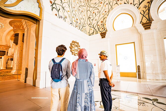 Abu Dhabi Sightseeing Tour: Sheikh Zayed Mosque, Heritage Village & Dates Market - Heritage Village and the old desert lifestyle