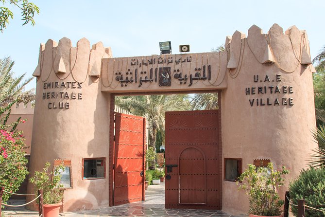 Abu Dhabi Tour from Dubai, Sheikh Zayed Mosqe & City Sightseeing - Lunch, vehicle comfort, and group size