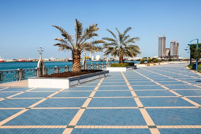 Abu Dhabi Tour with Louvre Museum Tickets - Louvre Abu Dhabi and its palm-leaf dome