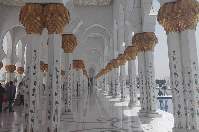 Abu Dhabi Tour with Sheikh Zayed Grand Mosque from Dubai - Why the Grand Mosque makes this day trip worthwhile