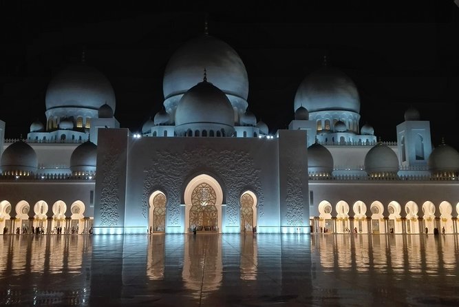 Abu Dhabi Tour with Sheikh Zayed Grand Mosque from Dubai - Heritage Village and the city before oil