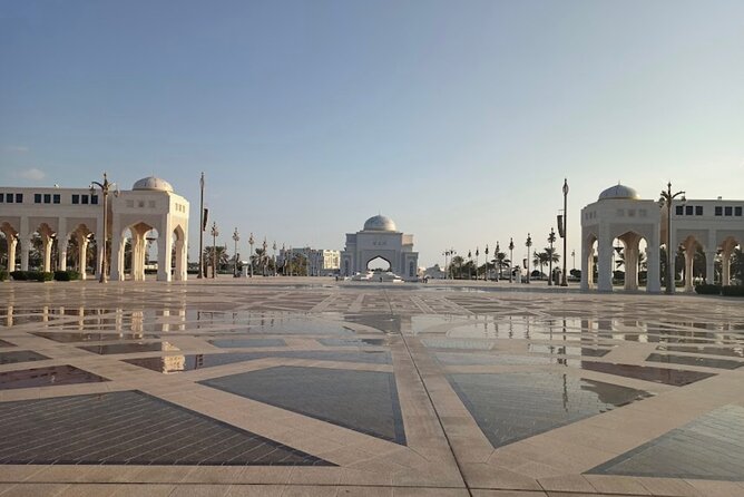 Abudhabi City Tour From Dubai - Yas Mall offers air conditioning and many choices