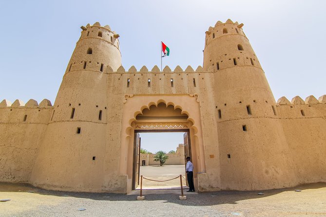 Al Ain City Sightseeing tour with Lunch from Dubai - Transport, group style, and the long return