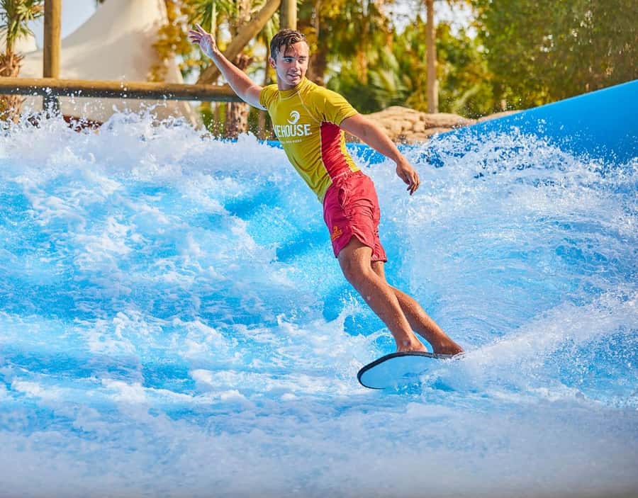 Aquaventure World Waterpark Ticket at Atlantis Dubai - Heat, footwear, and changing-room advice
