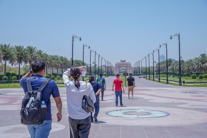 Authentic Dubai Tour: Al Fahidi, Souks, Abra & Landmarks drive - Who will enjoy this Dubai tour most