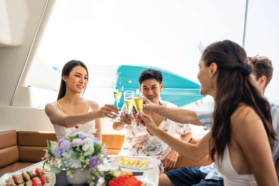 Burj Al Arab: 2-Hour Yacht Tour with BBQ Dinner - Key points to know before booking