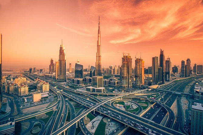 Burj Khalifa 124 & 125 Floor - Off peak ticket - Taking in the 360-degree view