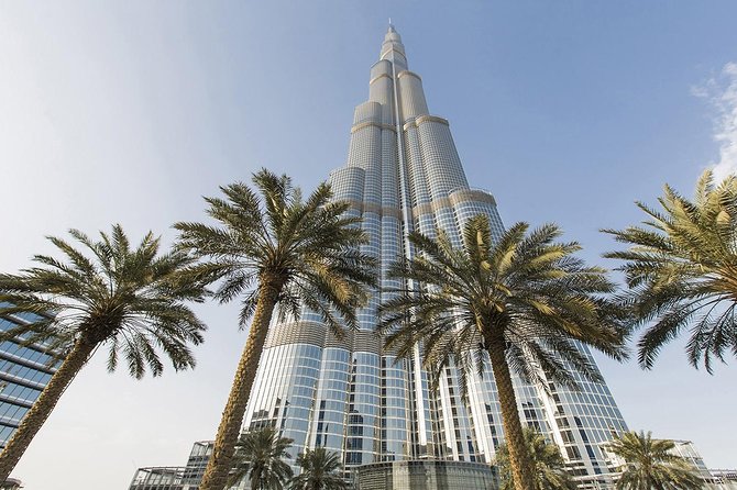 Burj Khalifa 124 & 125 Floor - Off peak ticket - The virtual reality trip toward the pinnacle