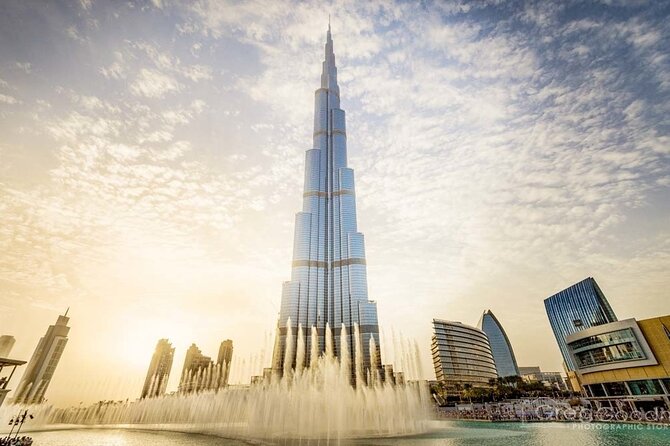 Burj Khalifa At The Top & Underwater Zoo Aquarium with Transfer - Dubai Aquarium and Underwater Zoo: a change of scale