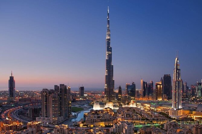 Burj Khalifa Ticket with The Cafe Treat - Choosing sunset or a quieter hour