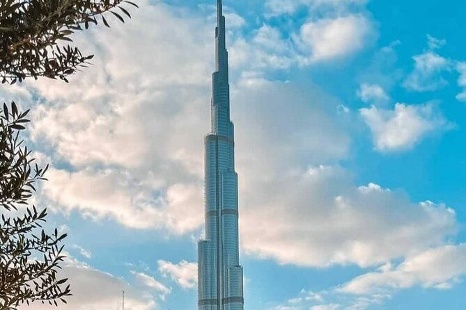 Burj Khalifa Ticket with The Cafe Treat - The Cafe treat adds a small but useful extra