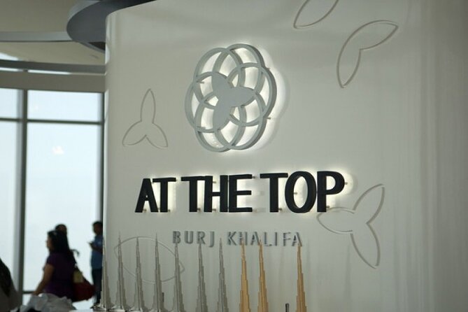 Burj Khalifa Ticket with The Cafe Treat - What the booking support adds