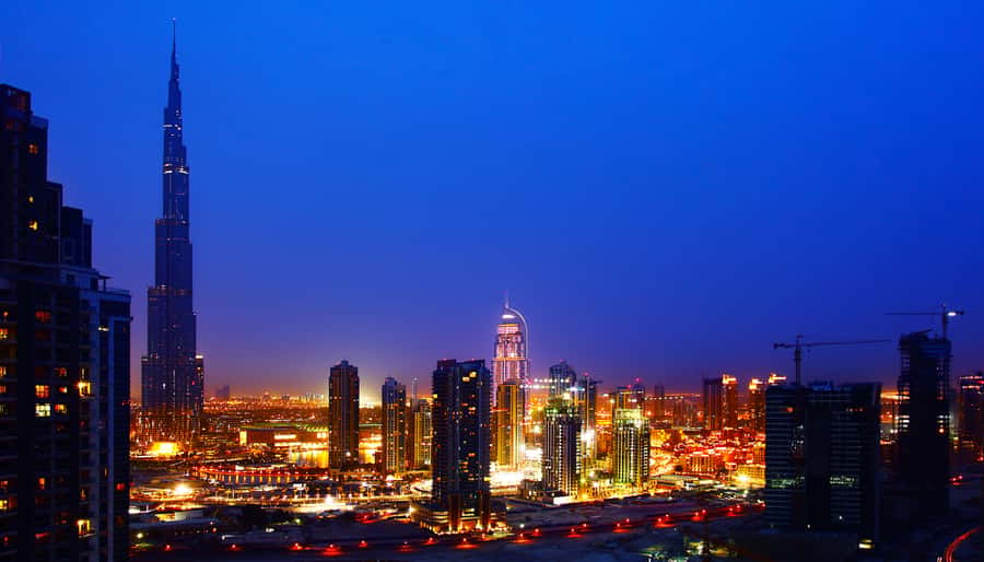 Burj Khalifa VIP Lunch – Michelin Dining & Porsche Transfer - The guides make the experience personal