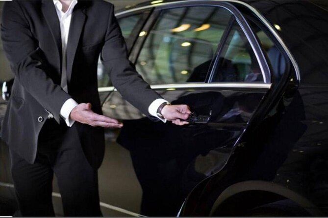 Cars With Driver Availabe In Dubai for daily basis - Desert and mountain outings are possible, but clarify the product